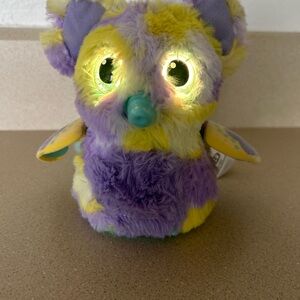 Hatchimals- Colorful Plush Interactive